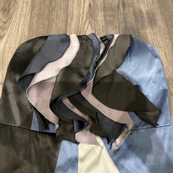 Small Ruffle Satin Dress - Picture 2 of 4